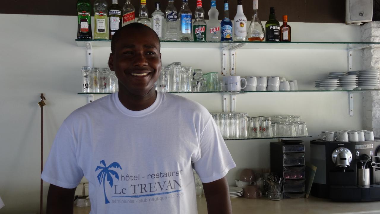 Le Trévani Hotel Koungou Exterior foto